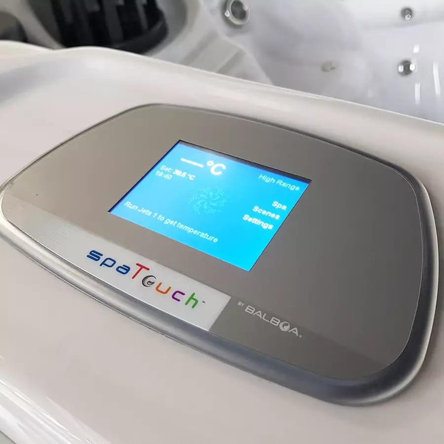 Touchscreen bediening van de Fox Spa Essence jacuzzi